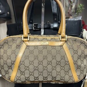 #45 Gucci canvas and leather trim Shoulder Bag